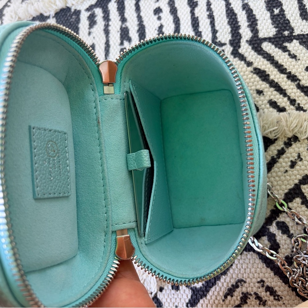 Louis Vuitton micro vanity Bag Pearly Lagoon Turquoise Color Rare Like New - Picture 9 of 10